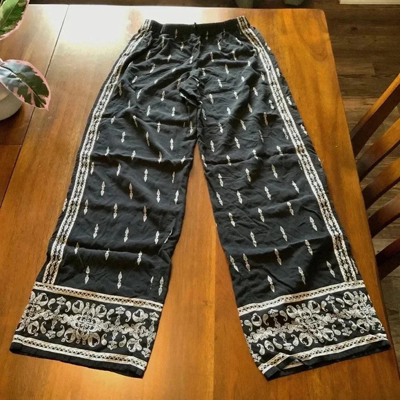 Black, Max studio, bohemian, wide leg pants - Picture 1 of 2